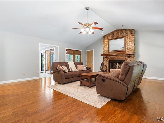 4th image of 3500 Carrico Manor Ln