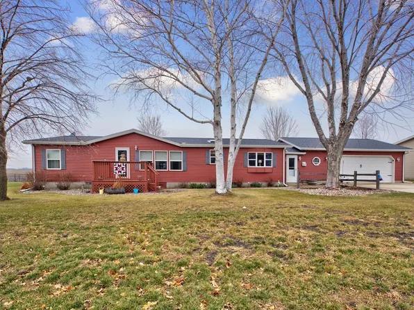 87 Blashack St, Waldorf, MN 56091
