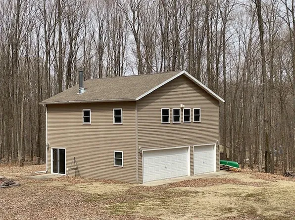 N13069 Berry Woods Trl, Athelstane, WI 54104