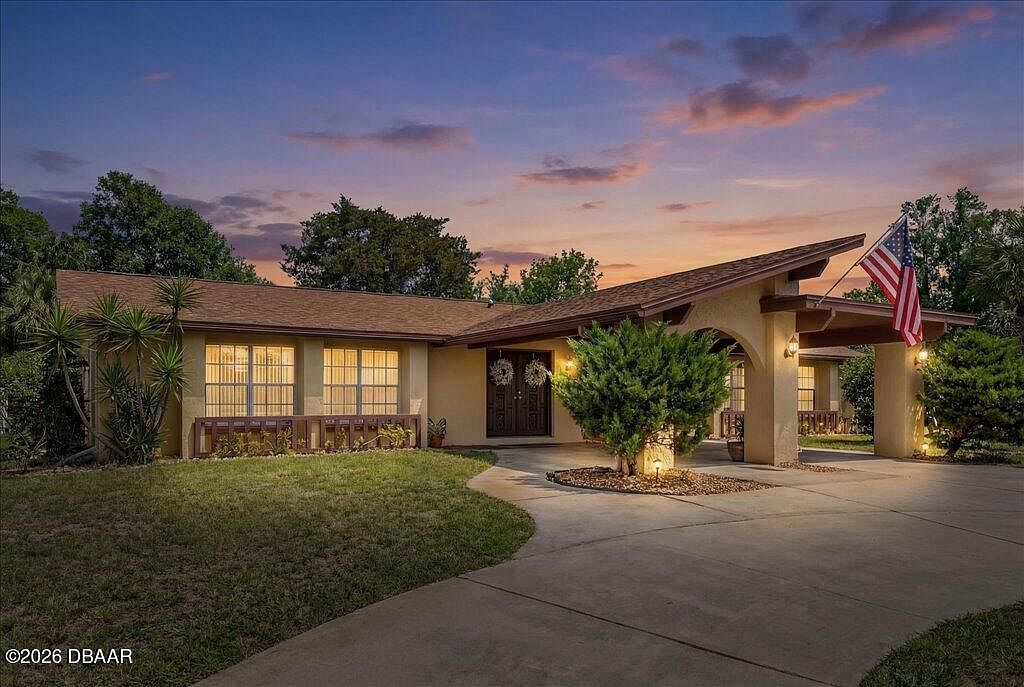 5 Clark Ln