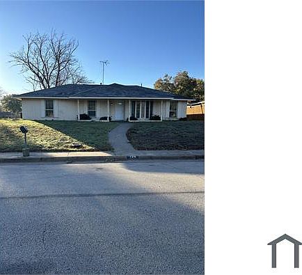1st image of 124 Wesley Dr #1