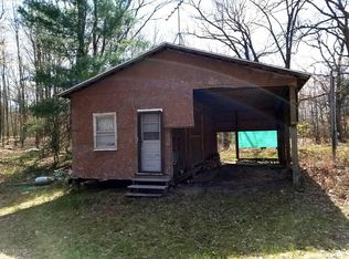 8413 E 8th St, Reed City, MI 49677