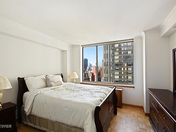 4th image of 420 E 58th St APT 21B