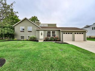 5900 Cedaridge Dr, Cincinnati, OH 45247