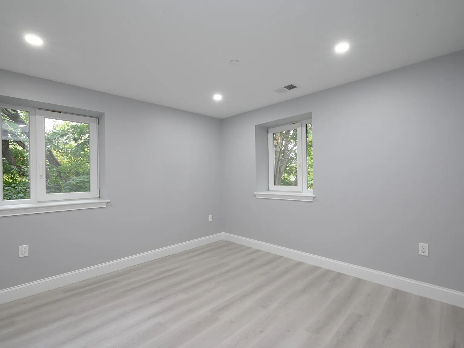 2 bed, 975 sqft, $2,750 — Photo 3
