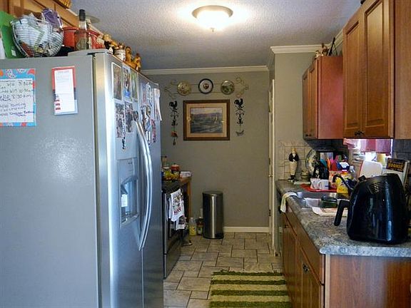 5th image of 432 E Clearview Dr