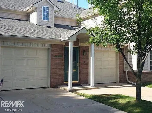 45705 Cagney Dr, Macomb, MI 48044