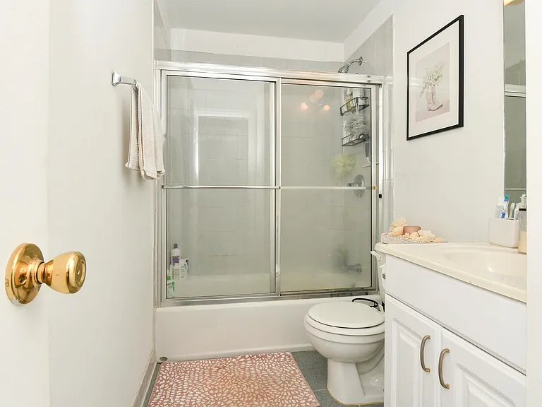 112 Clinton St #1 — Photo 8
