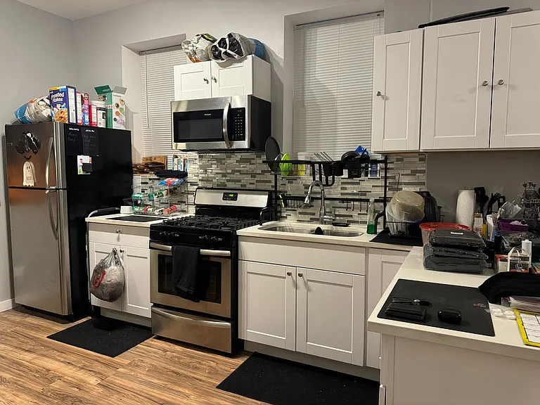2037 W 19th St #2R — Photo 6