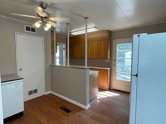 4th image of 259 E Sunset Ln
