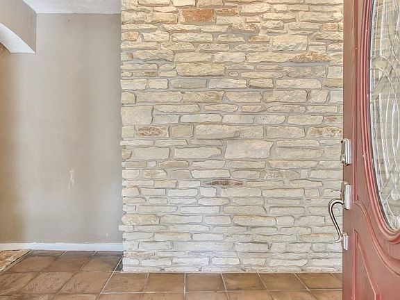 4th image of 29914 Park Place Dr