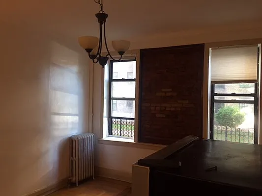 Rented by Camelot Realty Group | media 23