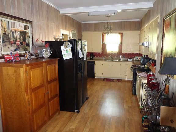 5th image of 717 Kirby Ln
