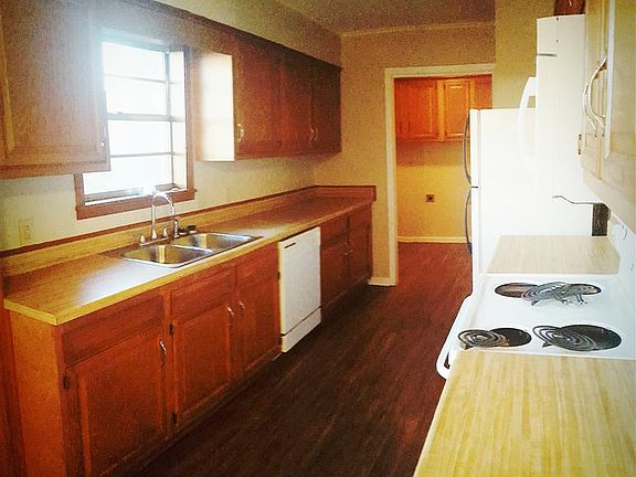 5th image of 409 Lakeview St