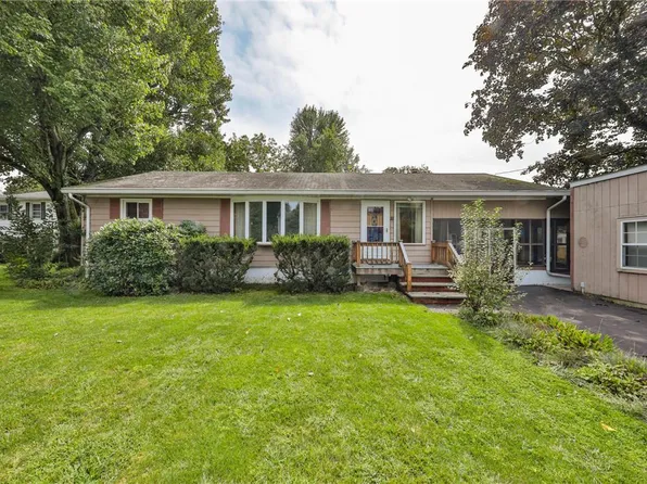 11 Emerson Rd, East Stroudsburg, PA 18301