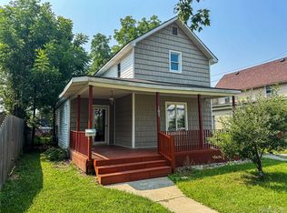 105 W Oakland St, Durand, MI