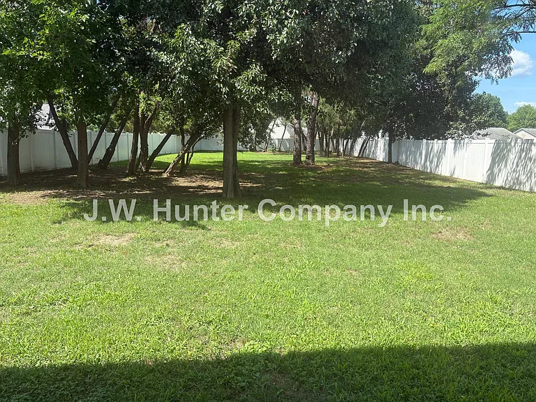 3556 Jetstream Dr NW — Photo 24