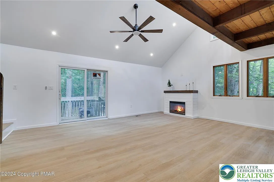 4 bed, 2684 sqft, $3,000 — Photo 4