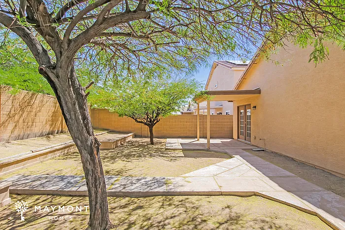 22834 W Mohave St — Photo 14