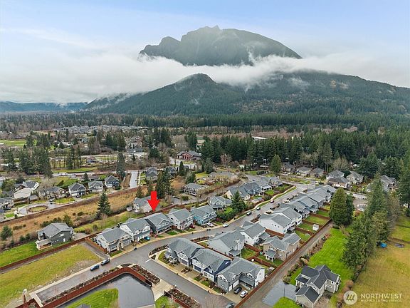 2nd image of 740 SE 8th Street