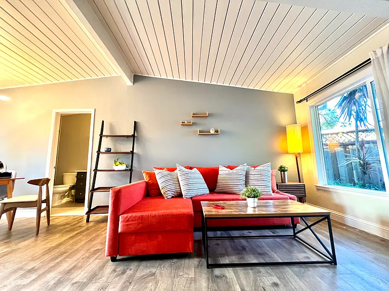 36 Henderson Pl — Photo 10