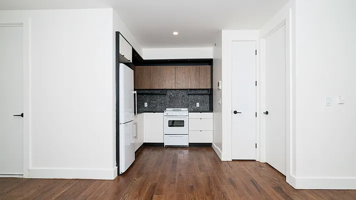 Rented by Nooklyn NYC LLC | media 53