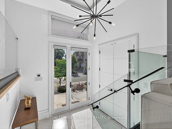 3rd image of 39 Derwyn Rd