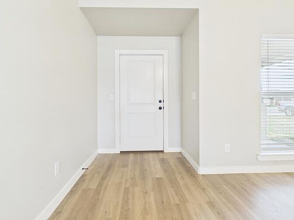 5th image of 6944 10th St
