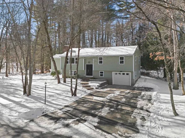 15 Craig Drive, Merrimack, NH 03054