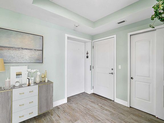 5th image of 14550 River Beach Dr #304