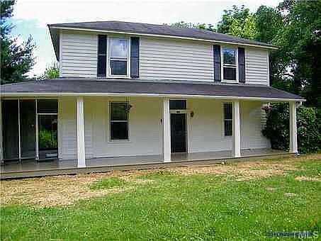 2nd image of 203 W Margaret Ln