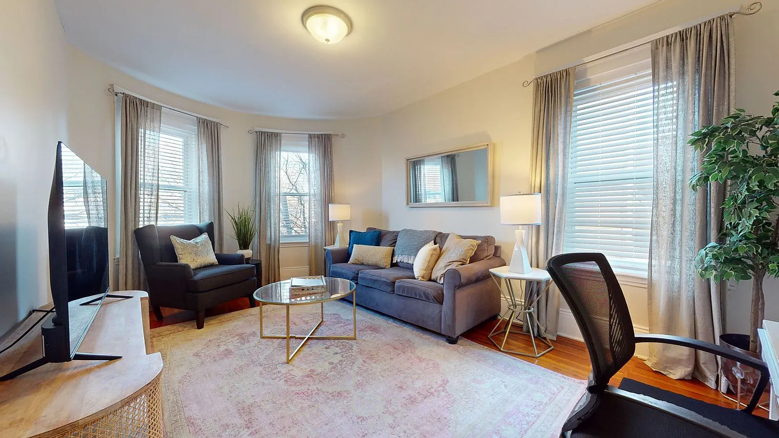 1 bed, 1.0 bath, 893 sqft, $3,462 — Photo 1