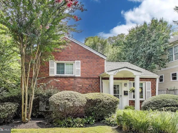 6703 Hallwood Ave, Falls Church, VA 22046
