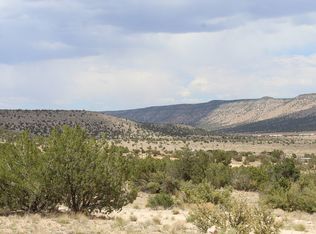 54770 N Paintbrush Ln, Seligman, AZ 86337