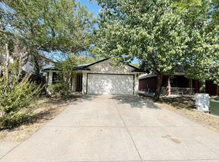 2512 Claudia Dr, Leander, TX 78641