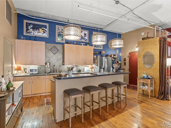 1010 Saint Charles St APT 701, Saint Louis, MO 63101
