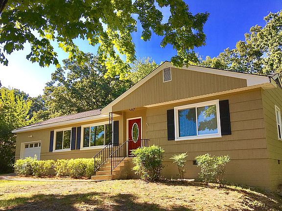 3rd image of 3335 Black Oak Cir