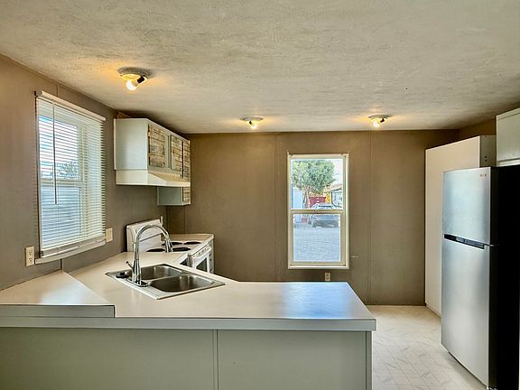 5th image of 425 W Front St #7