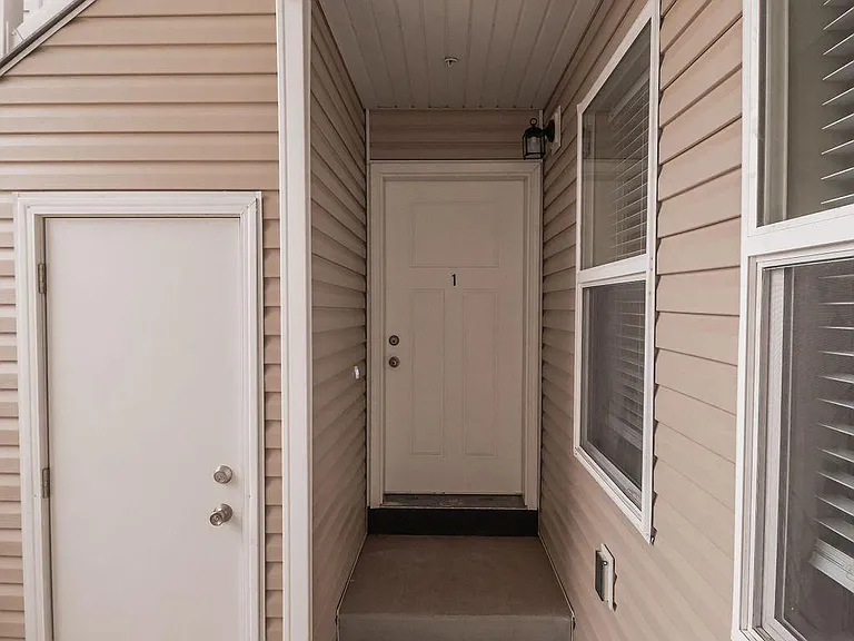 5770 Freedom Cir #3 — Photo 2