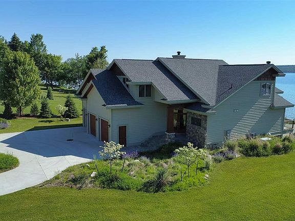 3rd image of 2729 N West Torch Lake Dr