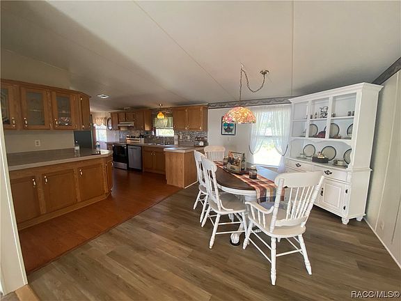 4th image of 6659 W Park Dr
