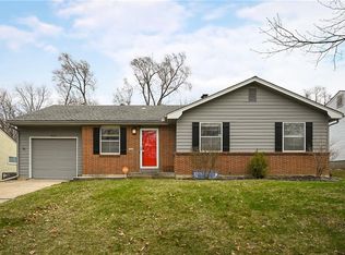 8117 Summit St, Kansas City, MO 64114