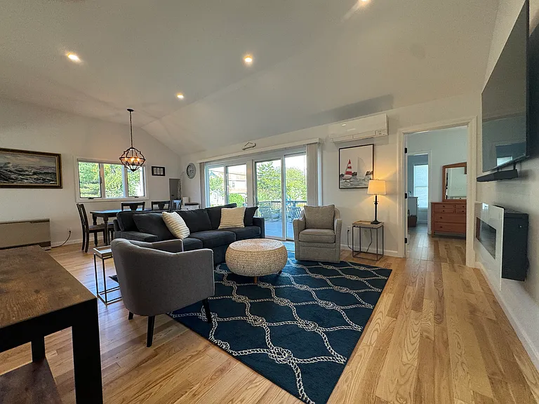 20 Cycad Ave — Photo 9