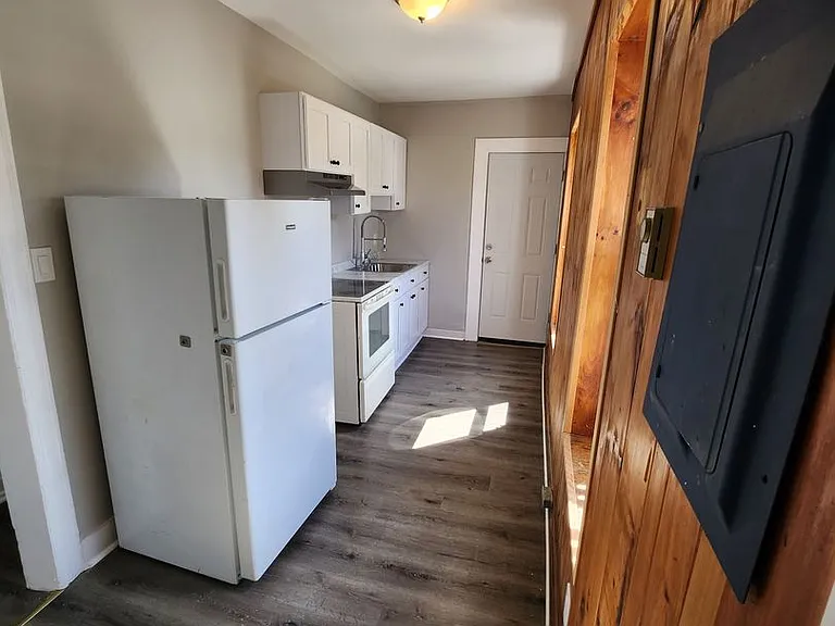 117 N Franklin St — Photo 7