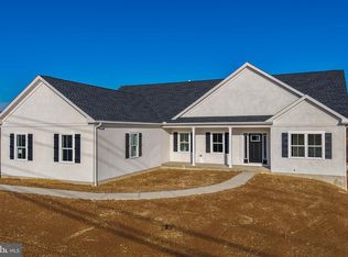 464 Long Ln, Walnutport, PA 18088