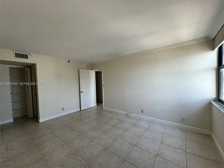 2555 Collins Ave #2002 — Photo 33