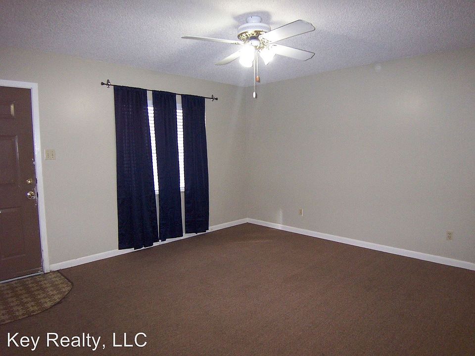 2nd image of 2105-B Linda Rd