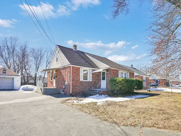 107 Beauregard Ter, Chicopee, MA 01020