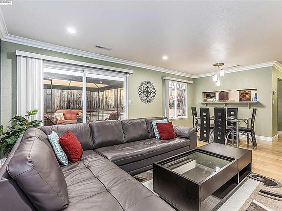 4th image of 32034 Arya Ct #9B