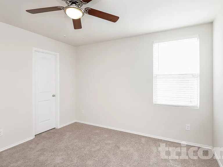 5672 McClelland St — Photo 11